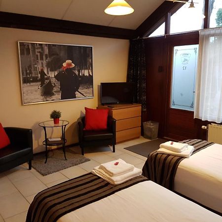 Motel Оостворне Екстериор снимка