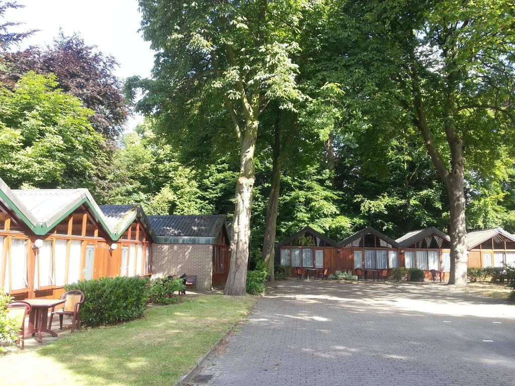Motel Оостворне Екстериор снимка